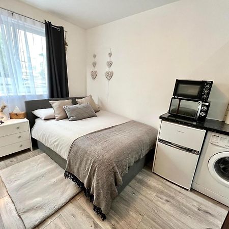 Cosy Studio Flat London Exterior photo